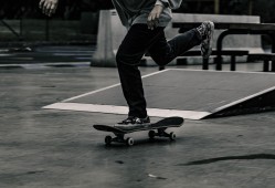 马刺双德阵容名单，马刺双塔是谁？