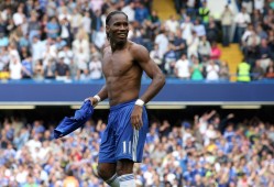 新疆9960狂胜江苏，戴德里克劳森16+5+4，杨芮16分