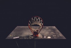 第一届世界杯足球赛冠军是哪个国家？第一届世界杯足球赛在哪个国结局？