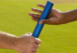 火箭筒是轻武器吗？火箭筒属于轻武器吗？